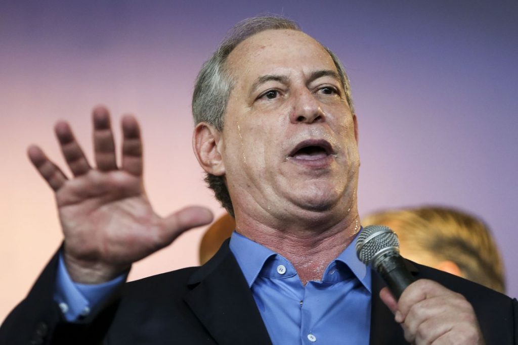 Ciro Gomes insulta jornalistas que entrar o com processo por ca