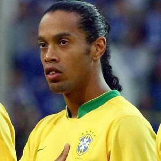 Ronaldo, Pelé, Ronaldinho Qual o melhor jogador brasileiro de todos os  tempos? 🤔 