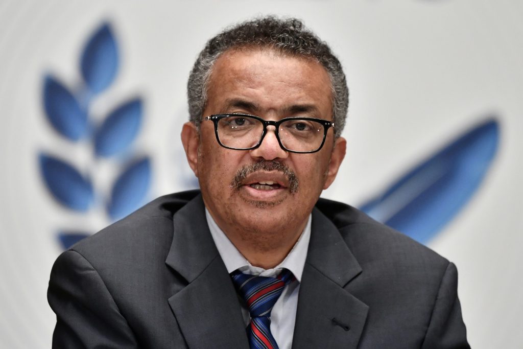 O diretor-geral da Organização Mundial da Saúde, Tedros Adhanom Ghebreyesus, participa de uma entrevista coletiva em Genebra 03/07/2020 Fabrice Coffrini/Pool via REUTERS