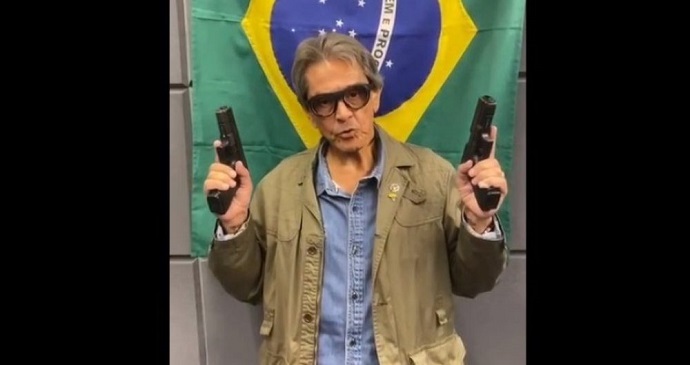 Roberto Jefferson Troca Tiros Com Agentes Da Pf No Rio De Janeiro