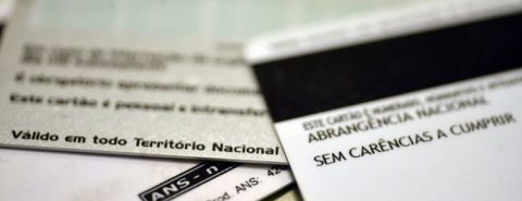 Cartões de planos de saúde