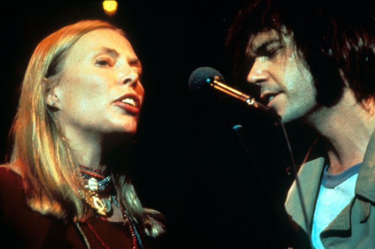 Joni Mitchell e Neil Young (foto: reprodução/YouTube)
