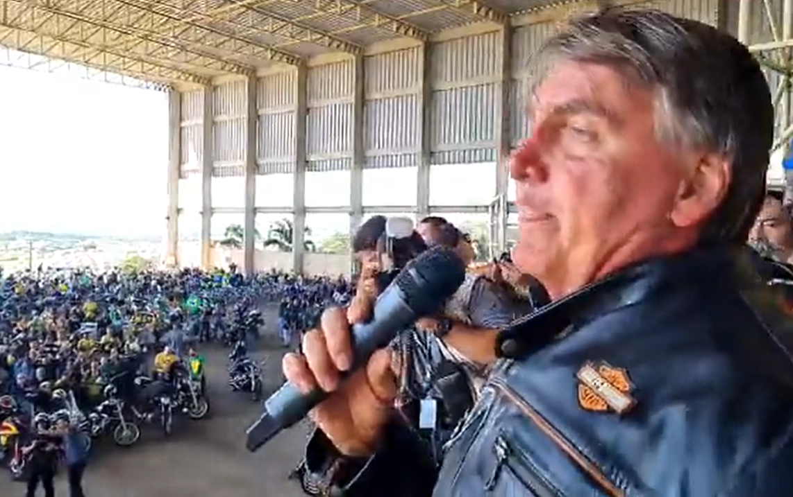 Bolsonaro durante motociata em São Paulo, no feriado de Páscoa, em 2022