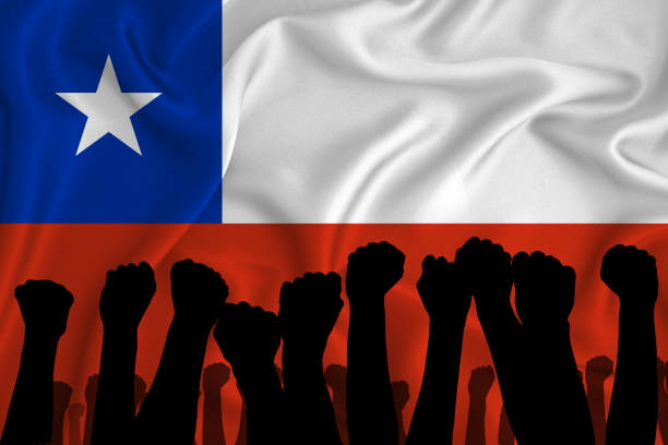 Bandeira do Chile com a sombra de punhos em riste
