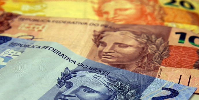jornalggn.com.br-enquanto-minimo-fica-abaixo-da-inflacao-bolsonaro-reajusta-seu-salario-em-r-2-mil-real-marcello-casal-jr-abr