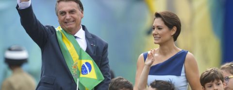 O presidente Jair Bolsonaro e a primeira-dama, Michelle Bolsonaro, durante desfile cívico-militar do 7 de Setembro de 2022, que comemora o Bicentenário (200 anos) da Independência do Brasil. Foto: Marcelo Camargo/Agência Brasil