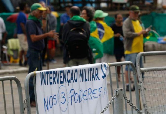 Xadrez da ultradireita e o pensamento militar brasileiro, por Lui