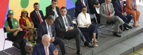 Presidente Lula fala ao público