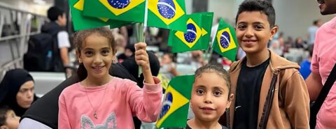 Crianças são a maioria dos brasileiros repatriados que conseguiram cruzar a fronteira da Faixa de Gaza com o Egito. Foto: Divulgação/MRE