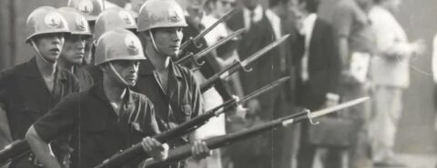 Militares durante manifestação estudantil contra a ditadura militar - Arquivo Nacional/Ministério da Gestão e Inovação Social