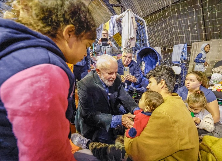 Lula visita abrigo em São Leopoldo, no RS. Foto: Divulgação/PR