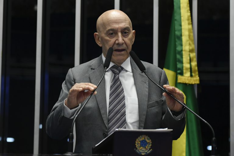 Senador Confúcio Moura, relator da LDO 2025.  Foto: Jefferson Rudy/Agência Senado