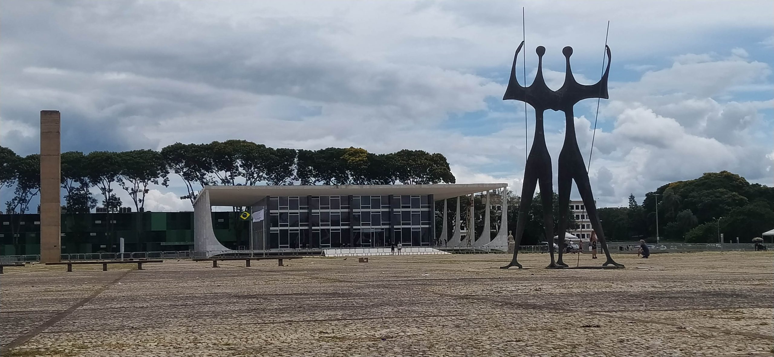 Manifestações no 7 de setembro e "superpedido" de impeachment marcam nova tentativa de derrubar o ministro após reportagem da Folha