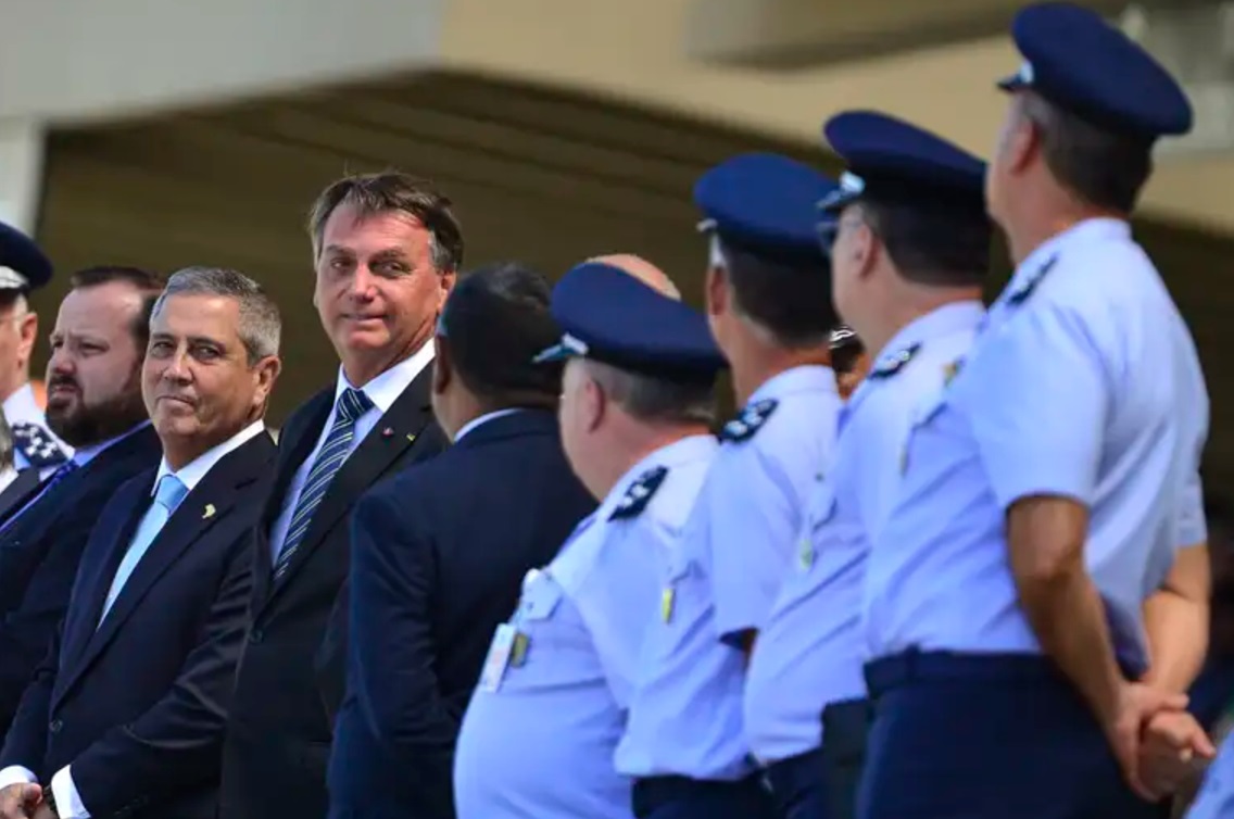 Jair Bolsonaro, Braga Netto e militares