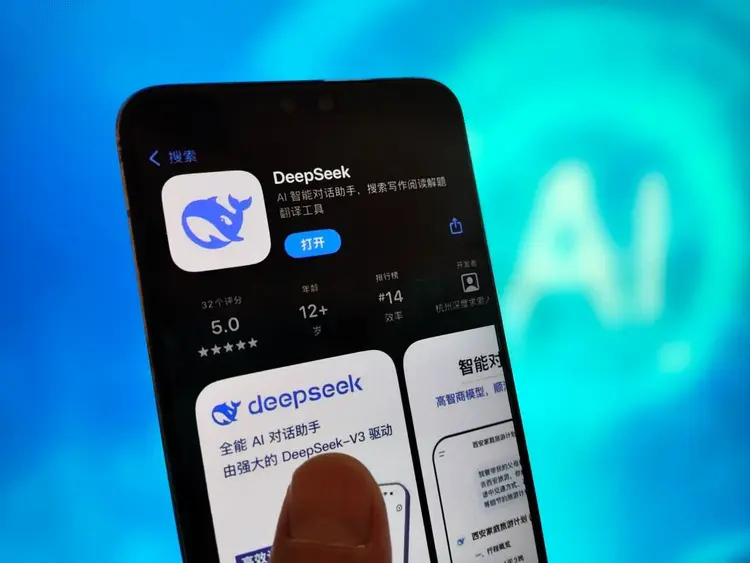 Lançamento da DeepSeek, IA chinesa, derruba em US$ 1 trilhão o valor de mercado de big techs