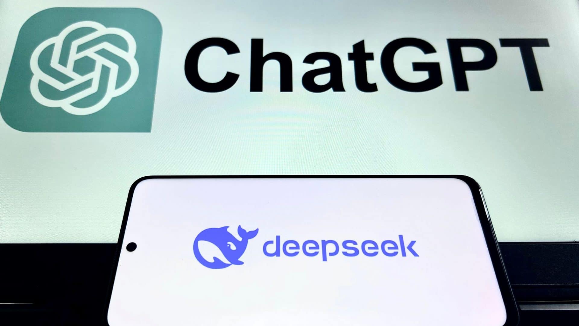 Boicote? DeepSeek envia dados à China assim como ChatGPT envia aos EUA