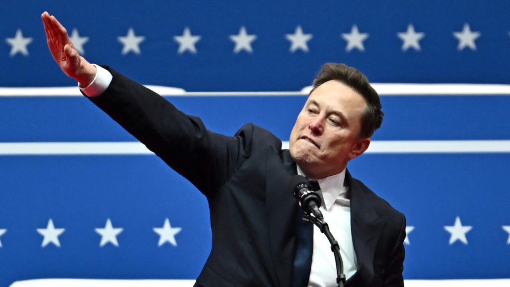 Elon Musk discursa em posse de Donald Trump