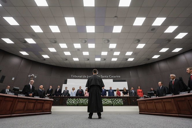 Um discurso histórico no Tribunal de Justiça de Santa Catarina