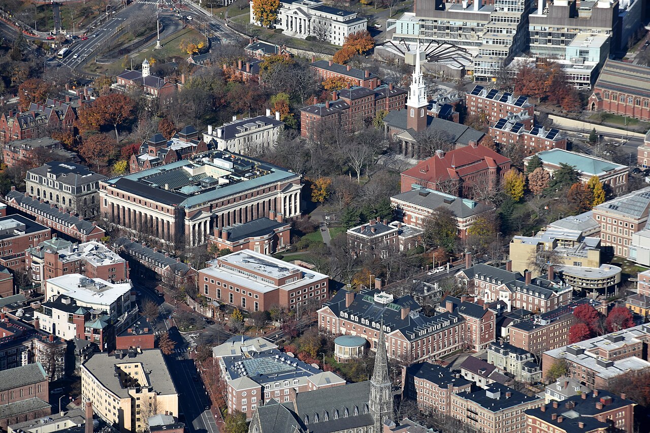 Campus de Harvard em Cambridge, Massachusetts. Foto: Wikipedia