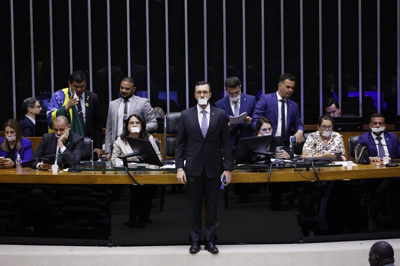 Entrevista: Impeachment de Moraes une bolsonarismo a big techs, diz cientista político