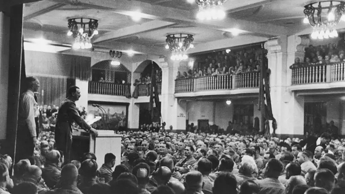 Putsch da Cervejaria - Primeiro golpe fracassado de Hitler