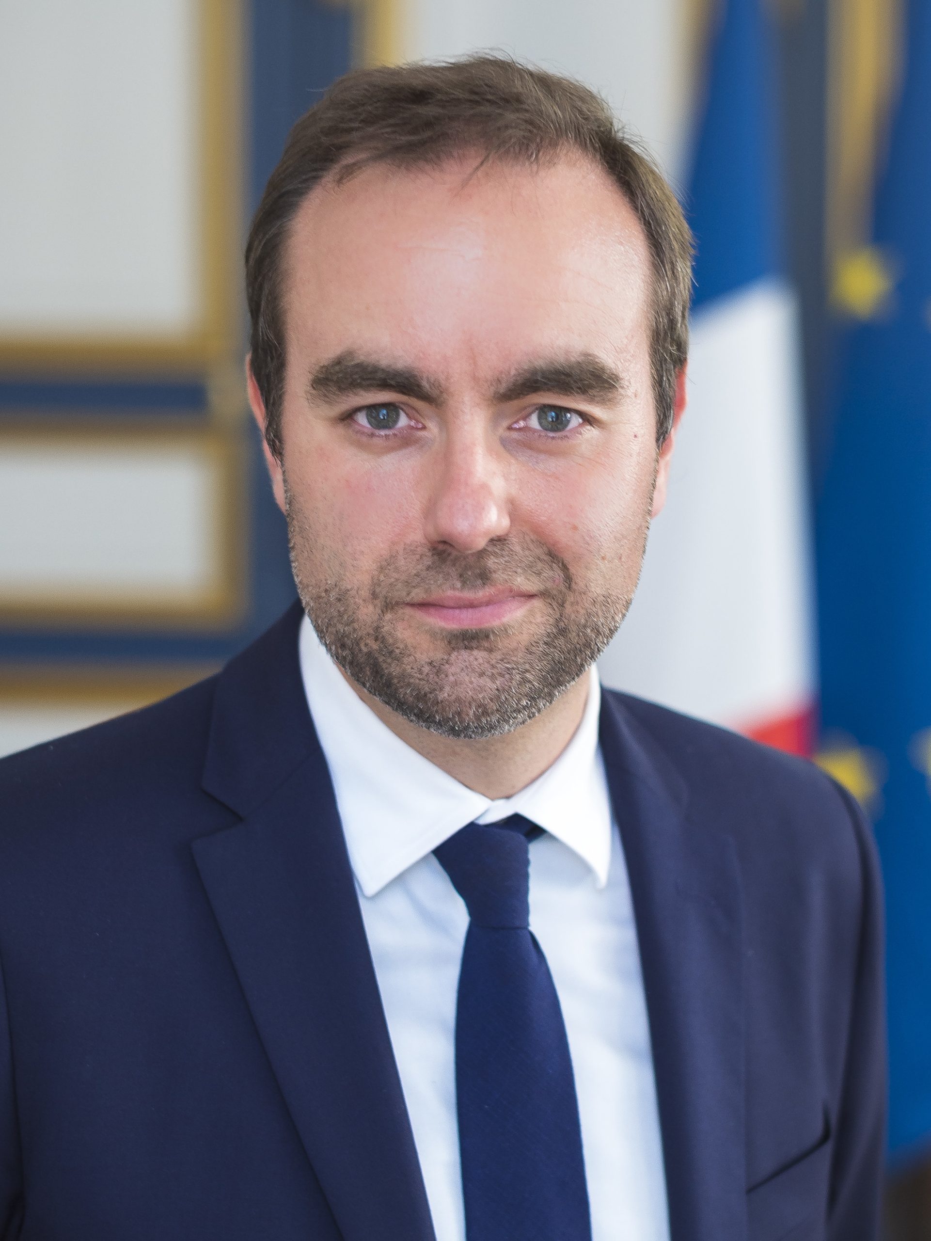 Renúncia-relâmpago na França: Lecornu cai e aprofunda crise política