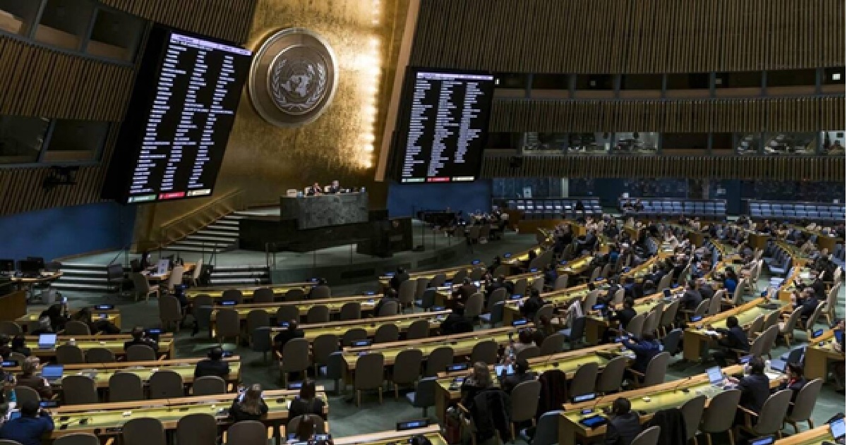 Apesar dos levantes pelo mundo contra o genocídio em Gaza, pouca ação tem-se registrado vindo de órgãos como a ONU - Fonte da imagem: EPA-EFE/JUSTIN LANE