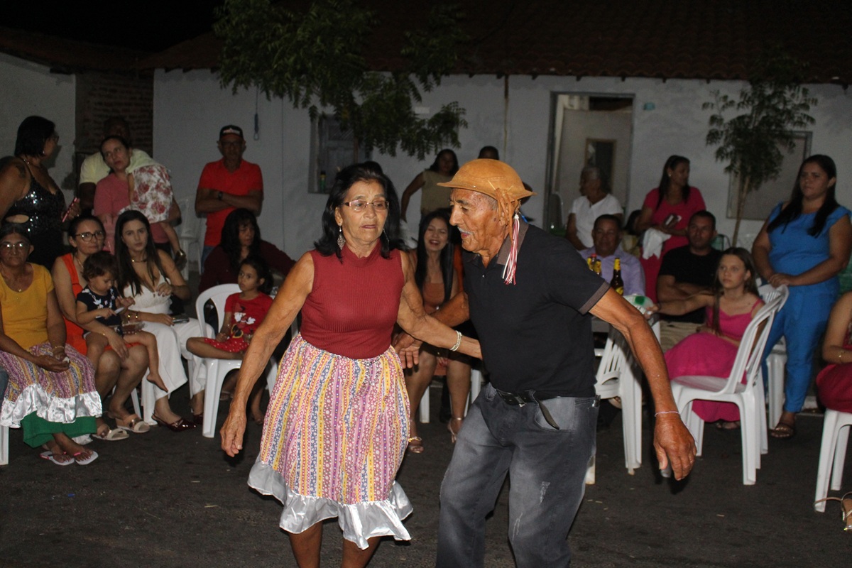 Dona Helena e Zé de Anísia: casal bom de dança | Foto: Francisca Sousa
