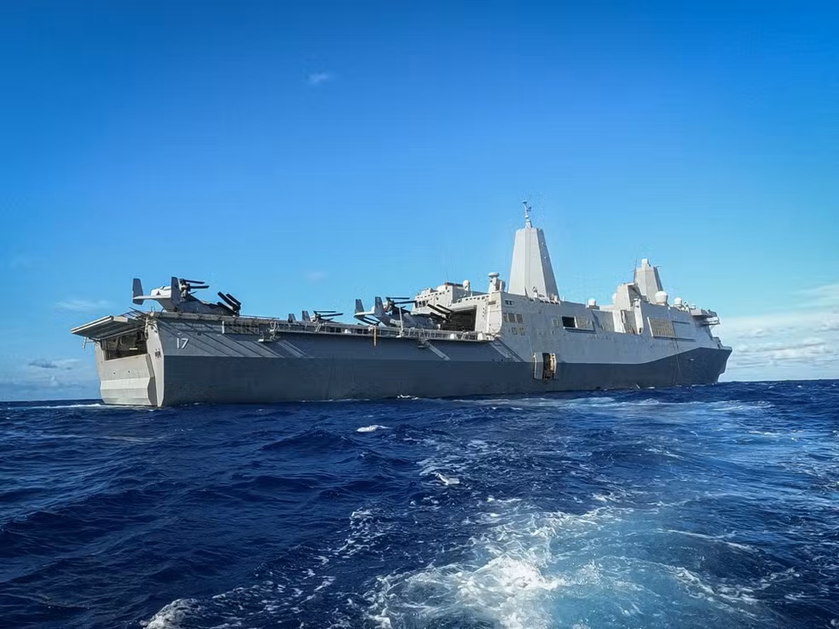 Foto sargento Nathan Mitchell-Marinha dos Estados Unidos