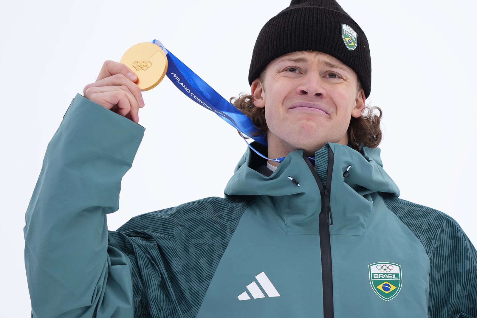 Lucas Pinheiro Braathen, vencedor da prova de slalom gigante nas Olimpíadas de Inverno em Milão/Cortina, na Itália. Foto: Rafael Bello/COB