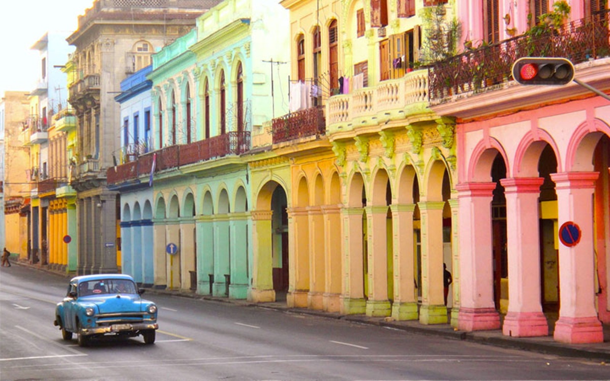Cuba via Clube Candeias