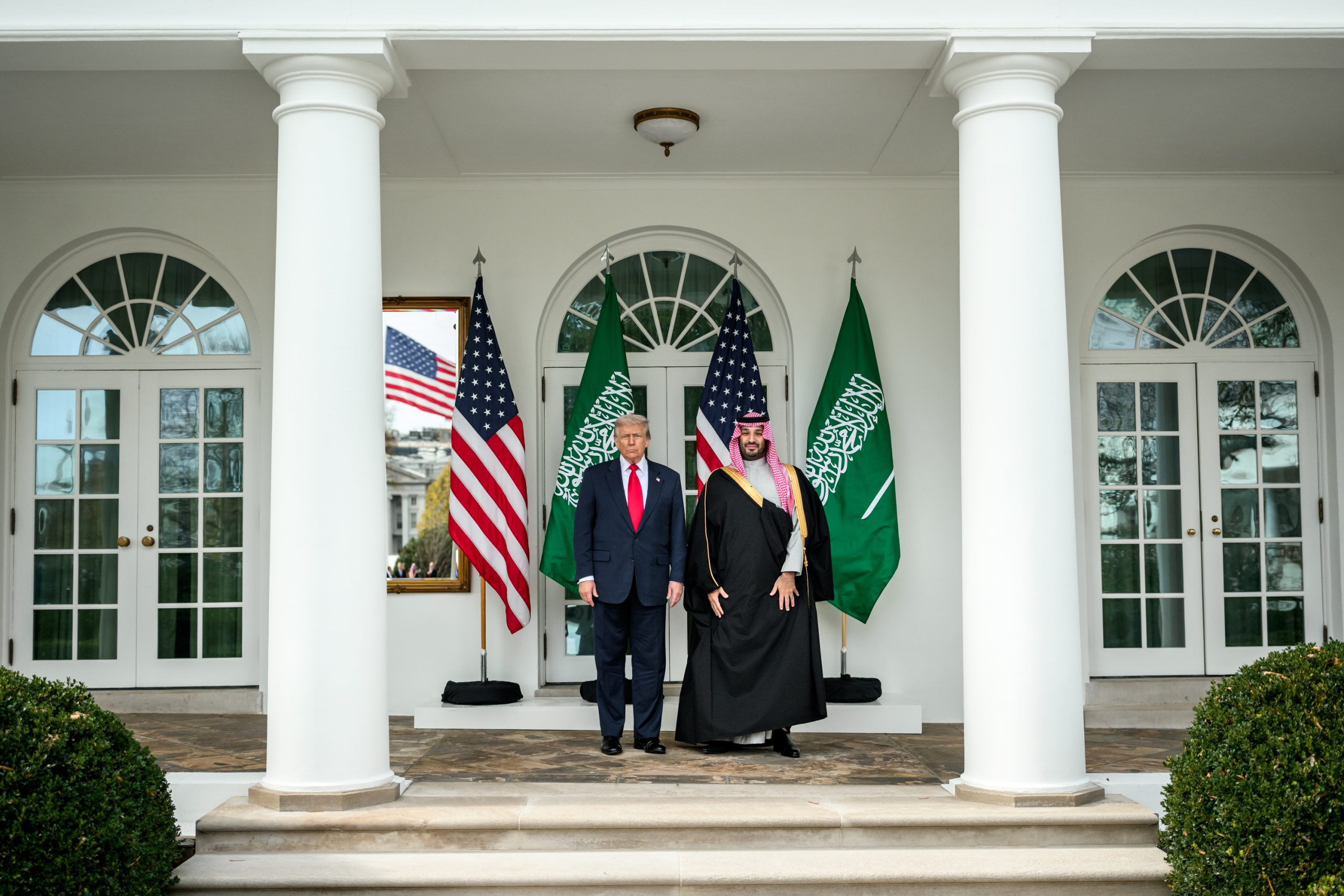 Presidente dos EUA Donald Trump ao lado do Príncipe Saudita Mohammed bin Salman na Casa Branca. Foto: @WhiteHouse - via fotospublicas.com