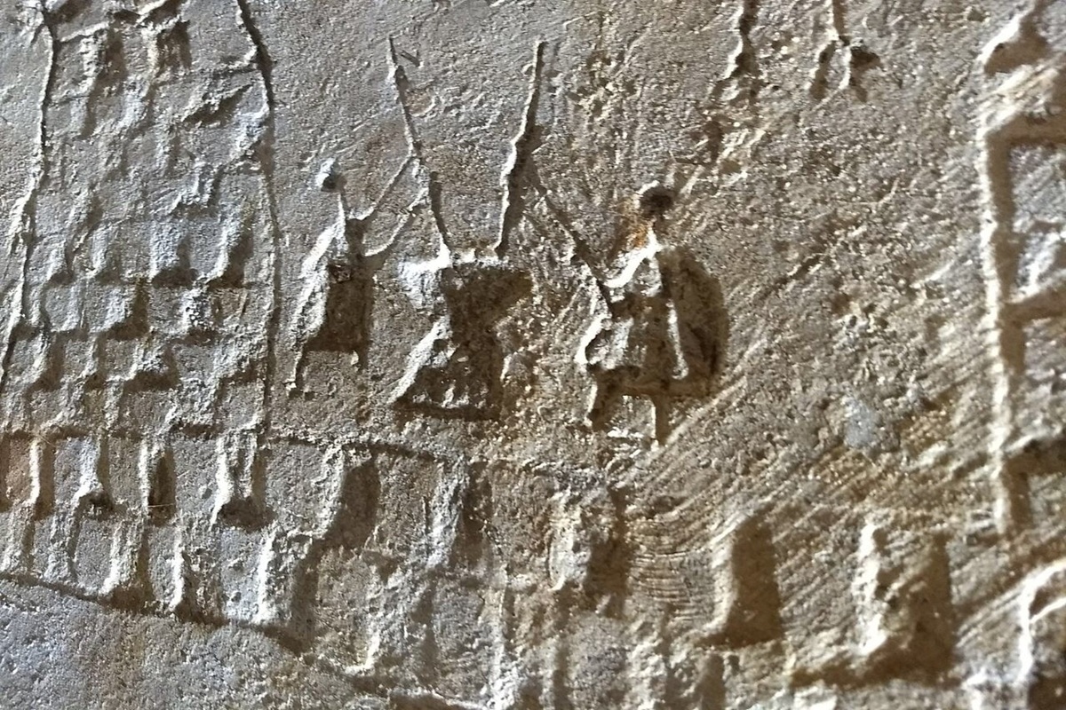 Gravura encontrada em senzala em Ouro Preto, Minas Gerais / Crédito: Philipe Passos/Arquivo pessoal