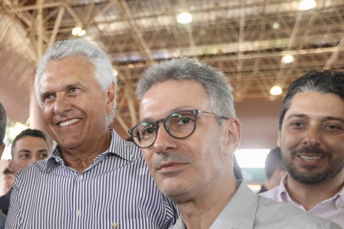 Os governadores de Goiás e Minas Gerais, Ronaldo Caiado e Romeu Zema, em visita em 2023 à Expozebu, em Uberaba - Célio Messias/Governo do Estado de SP