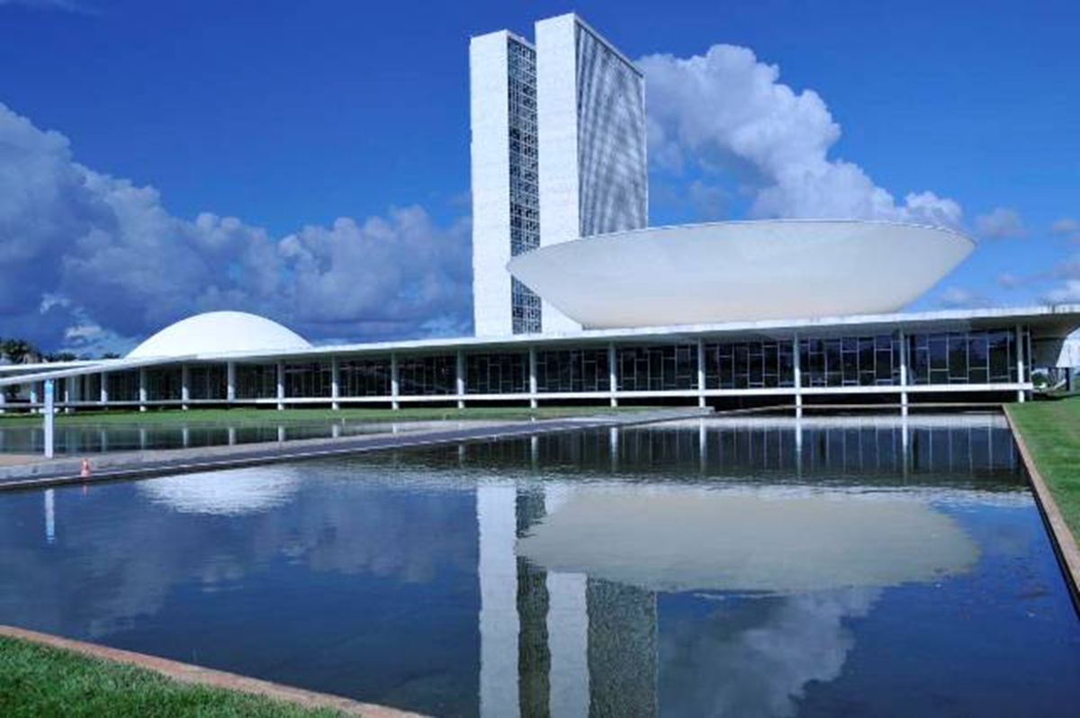 Externa - Prédio do Congresso Nacional
Cúpula da Câmara e do Senado - Foto Rodolfo Stuckert
Data 07-03-2009