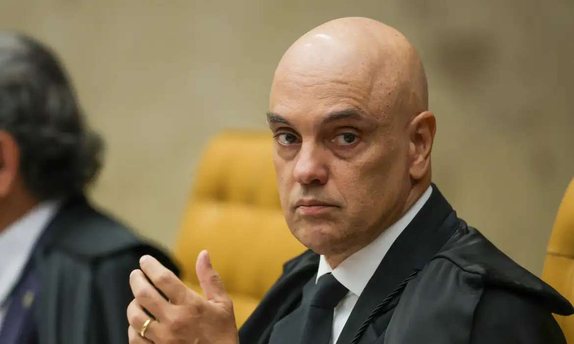 Fachin autoriza AGU a defender Moraes em processo da Trump Media e Rumble