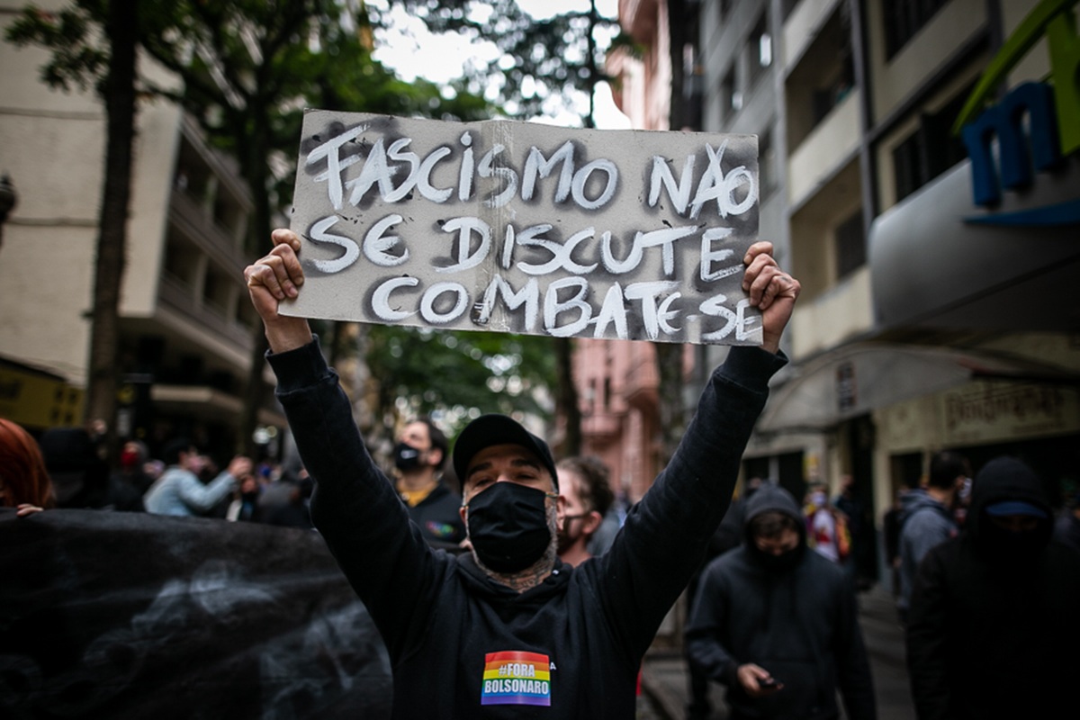 Por uma economia política antifascista para o século XXI, por Gustavo Livio