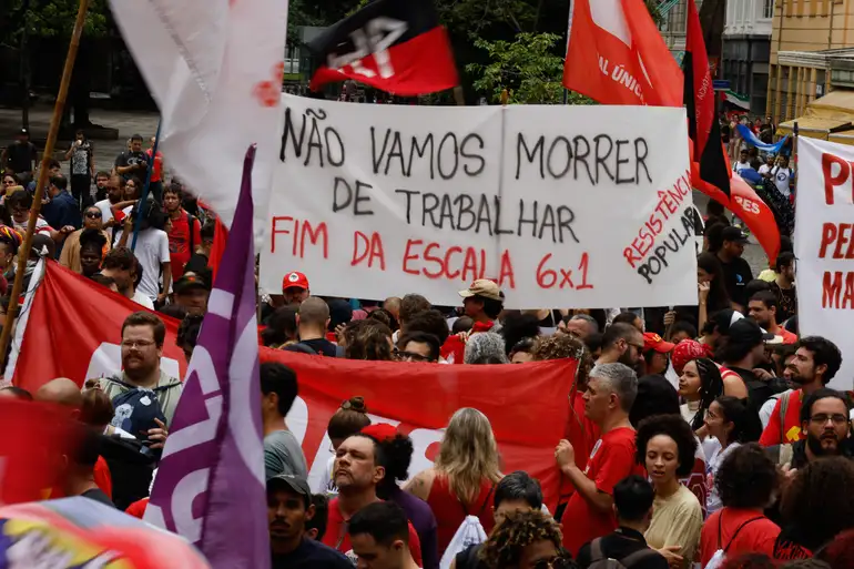 Governo retira urgência do fim da escala 6×1 e libera pauta da Câmara