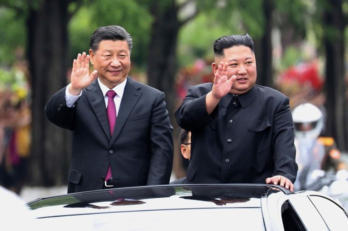 Xi Jinping chega à Coreia do Norte em rara visita de Estado