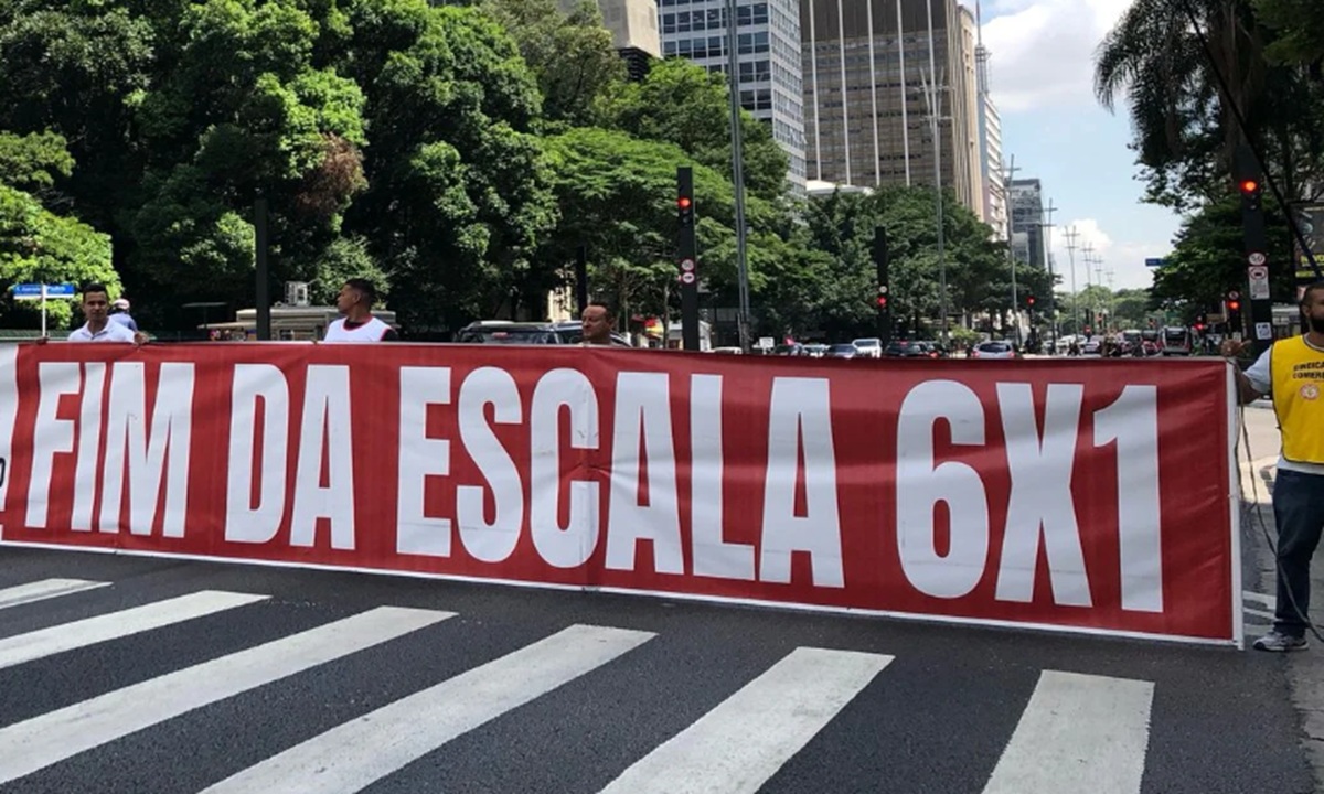 O cinismo dos patrões diante do fim da escala 6×1, por Heitor Scalambrini Costa