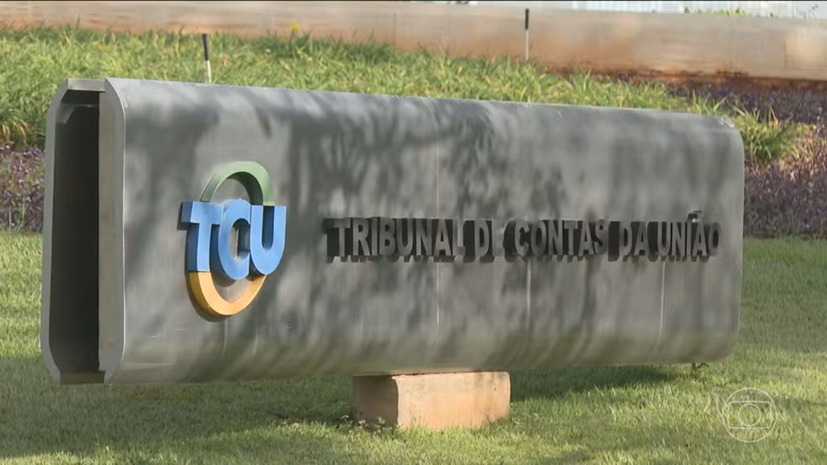 O TCU e a criação administrativa de um “teto duplex” para comissionados, por Luiz Santos