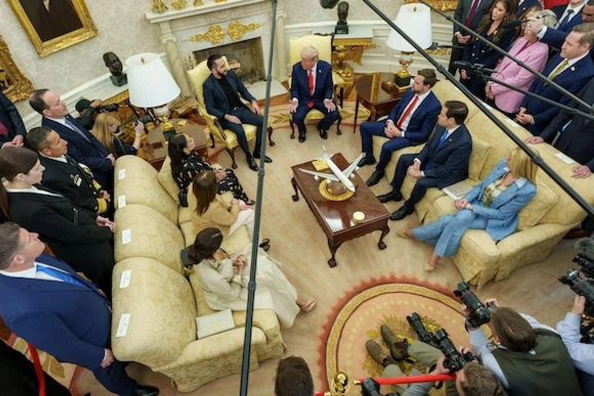 No Salão Oval, Donald Trump recebe Nayib Bukele - Foto Casa Branca
