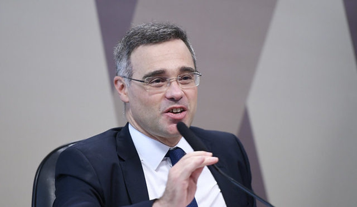 André Mendonça: entre o púlpito e a toga, por Ahmed Shehada