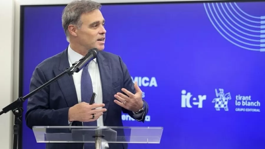 Instituto fundado por André Mendonça formou quase 4 mil alunos em dois anos
