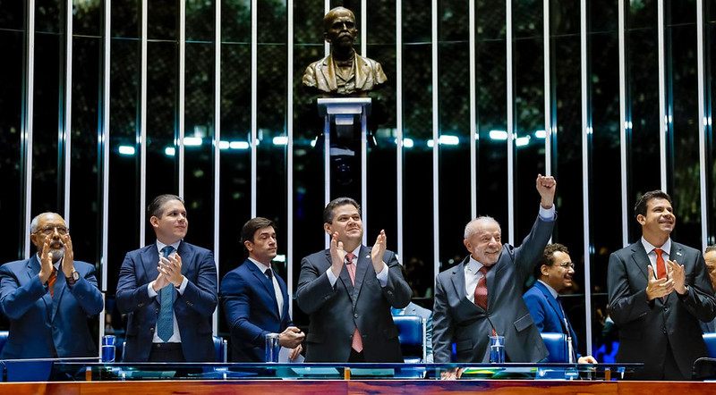 Lula rebate críticas ao fim da escala 6×1: “Descanso não quebra empresas”