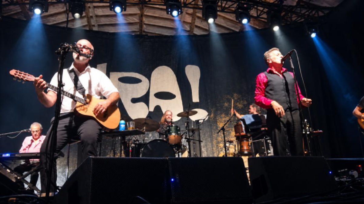 Nasi e Edgard Scandurra no Show do Ira! No Circo Voador. Fonte: a autora.