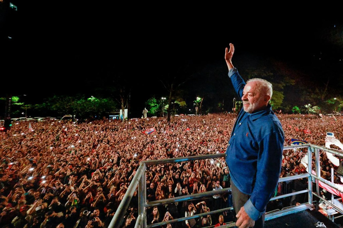Vitória de Lula derrota o autoritarismo , por Frei Betto