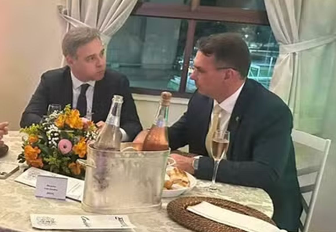 Flávio Bolsonaro e André Mendonça - Foto: Reprodução/Redes