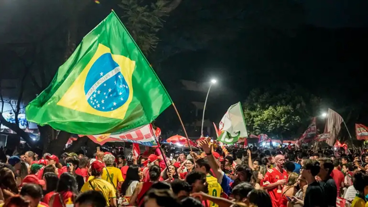 Primavera do Povo, por André Naves