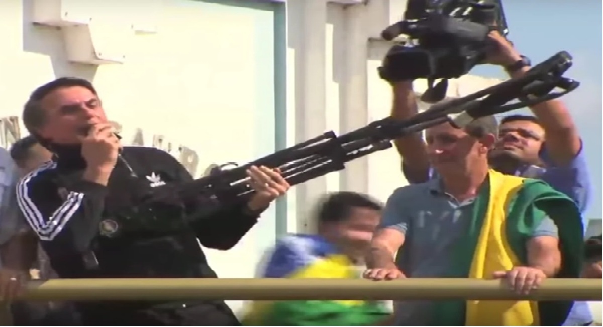 Jair Bolsonaro “Fuzilar Petralhada”